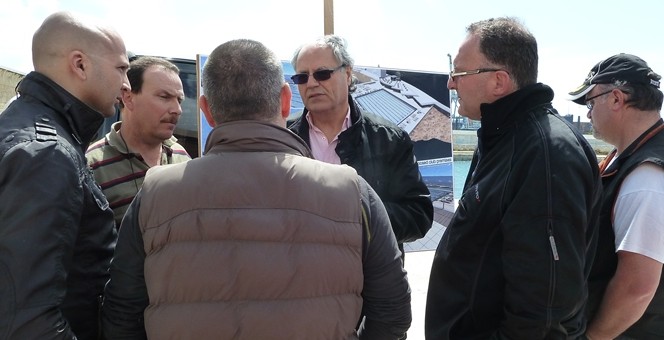 Prof. Scicluna joins protest supporting residents of Birżebbuġa