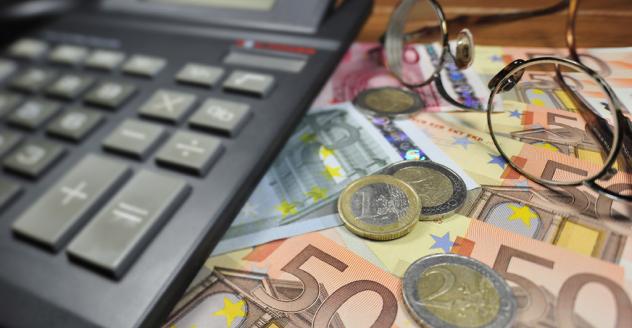 A cash surplus of €182.7 million registered in 2017