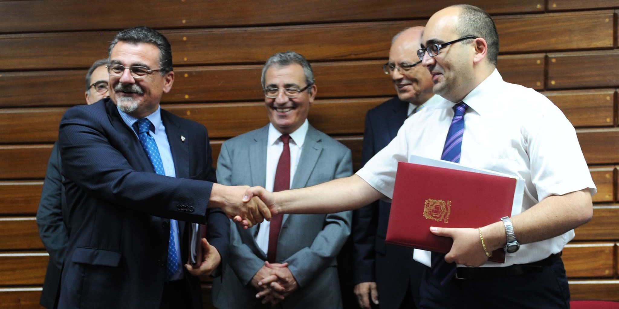 Signing of University Agreement
